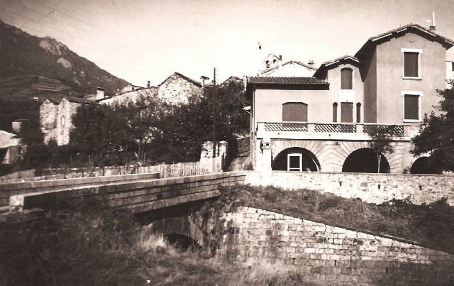 Le pont des Fainéants (cpa) 