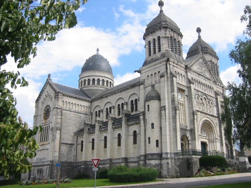 Besançon (Doubs) La basilique Saint Ferjeux