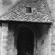 Boussac aveyron eglise porte