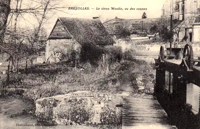 Brézolles (28) Le vieux moulin CPA