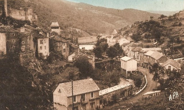 Brousse le chateau aveyron vue generale cpa