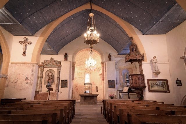 Combret aveyron l eglise saint jean baptiste interieur