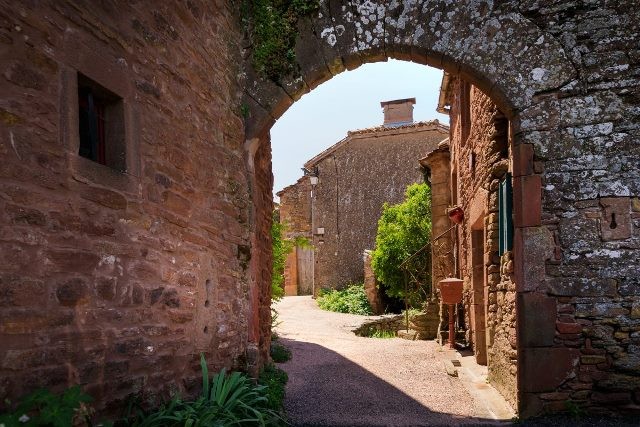 Combret aveyron les portails