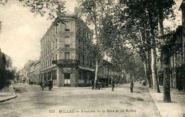 Les avenues de la gare et de Rodez (cpa)