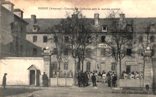 La caserne (cpa)