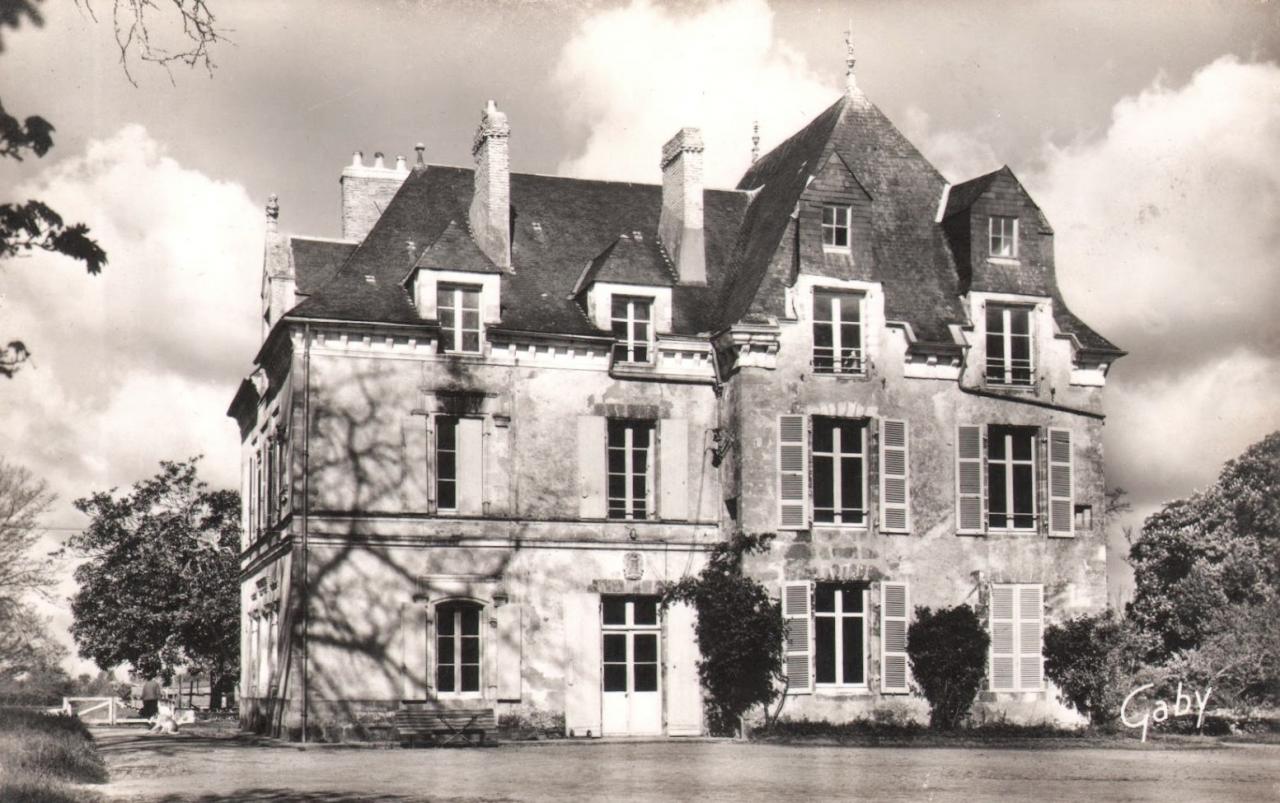 Saint-Gervais (Vendée) Le château de la Bonnetière vers 1960 CPA