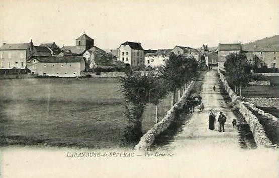 Lapanouse, vue générale (cpa)