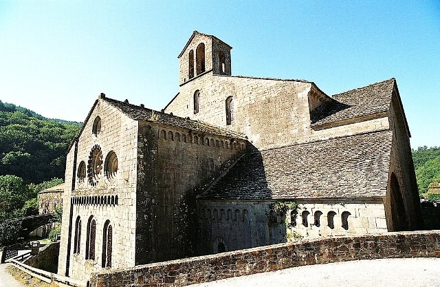 Sylvanes aveyron abbaye eglise abbatiale