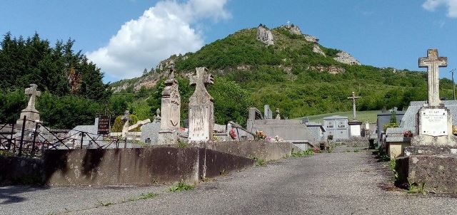 Le cimetière